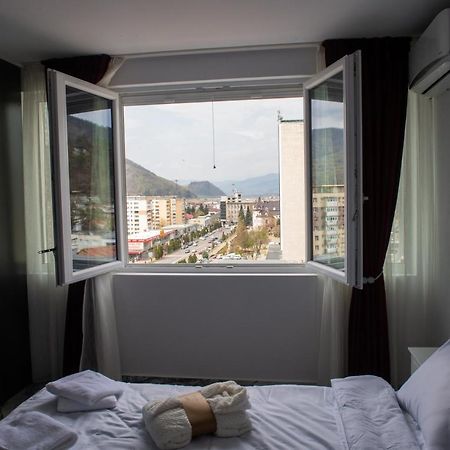 Apart Hotel Center Piatra Neamţ Екстериор снимка