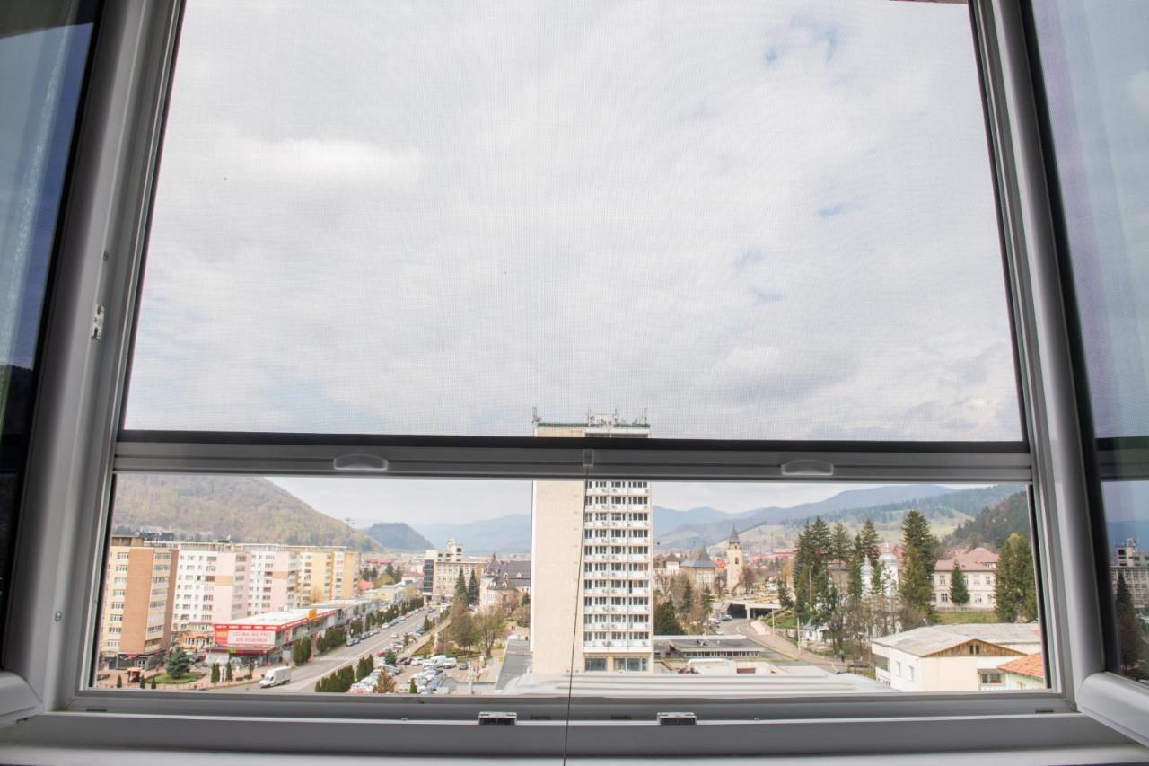Apart Hotel Center Piatra Neamţ Екстериор снимка